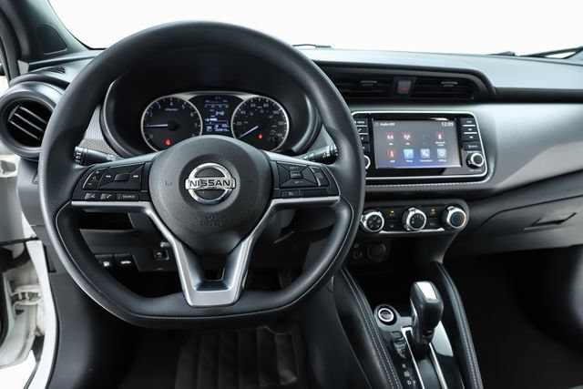 Used 2018 Nissan Kicks S FWD image 23