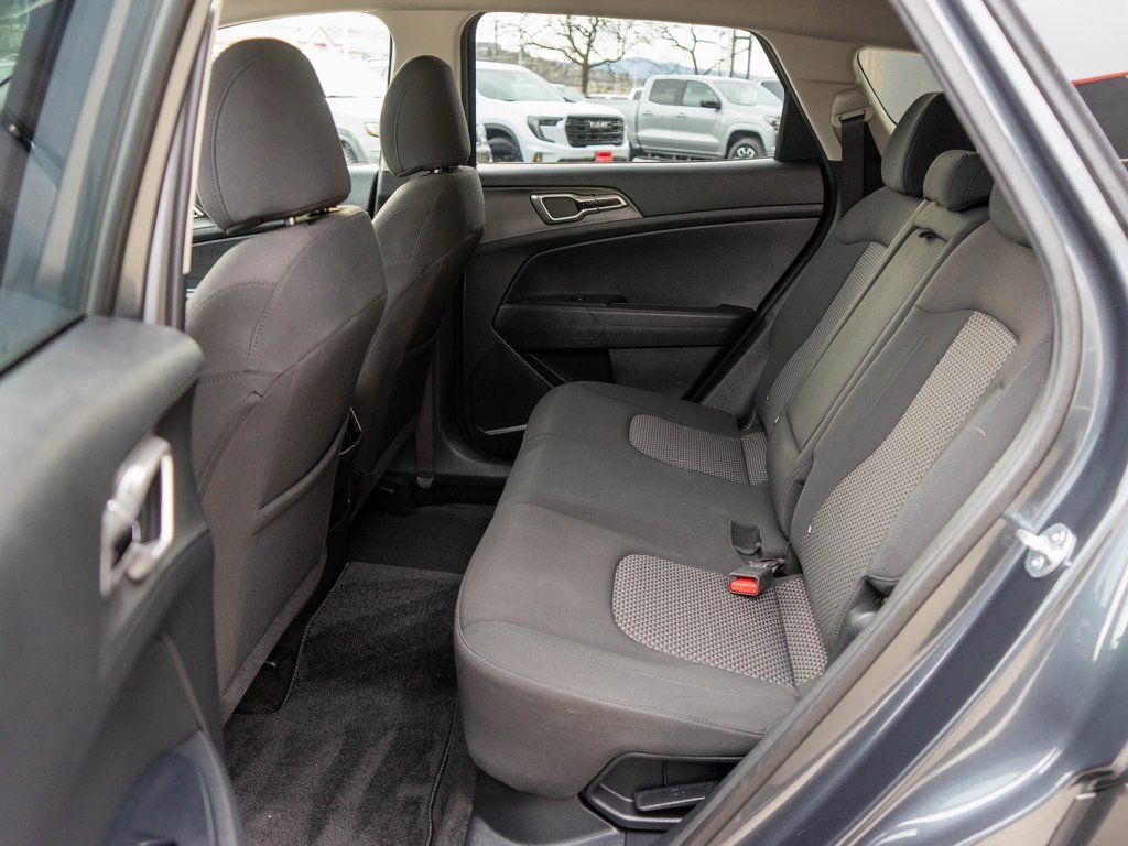 Certified 2024 Kia Sportage LX image 12