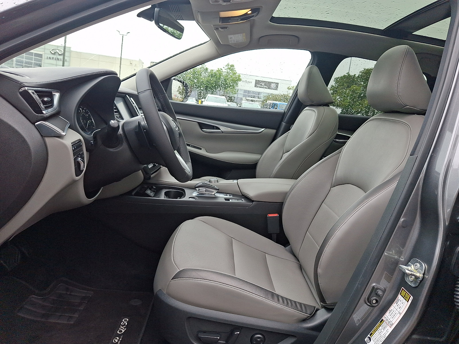 Certified 2023 INFINITI QX50 Luxe AWD/4WD image 13