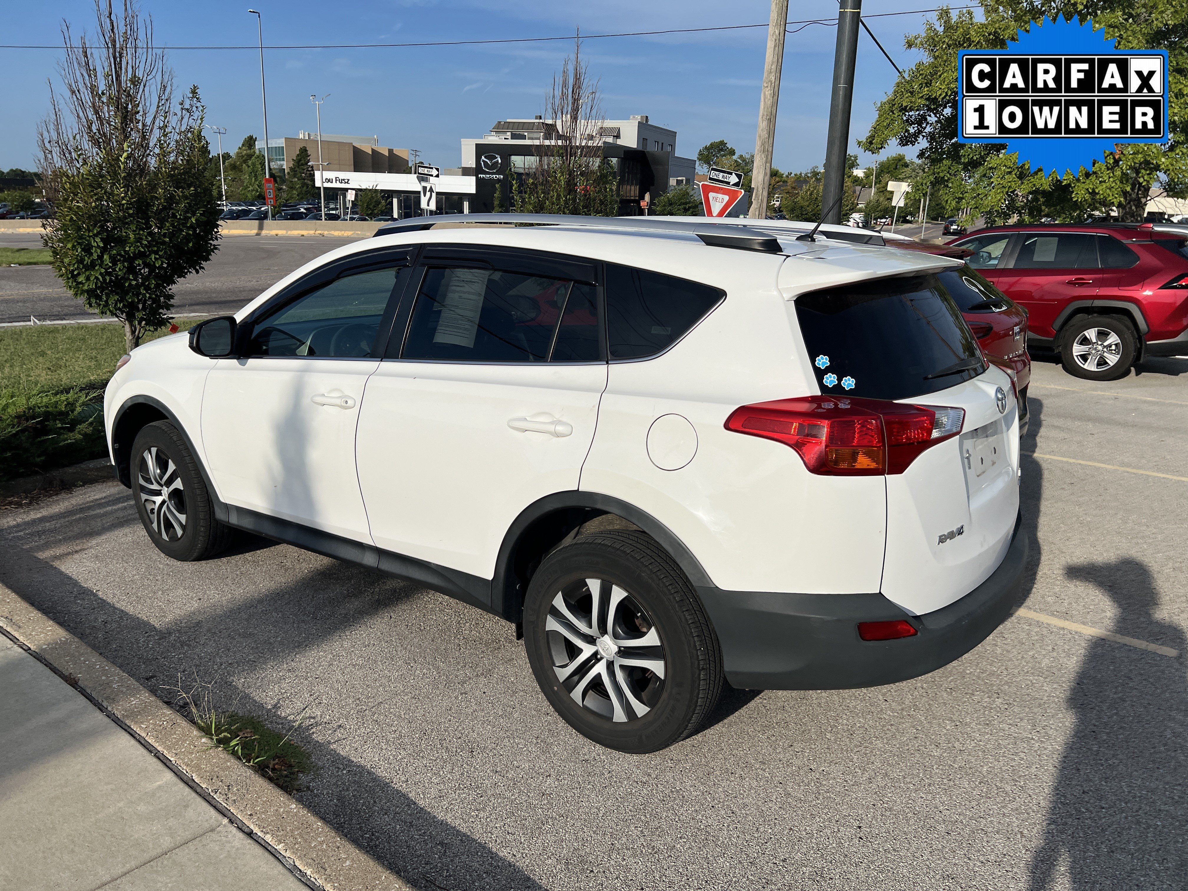 Used 2015 Toyota RAV4 LE AWD/4WD image 3