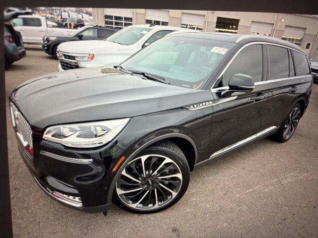 Used 2024 Lincoln Aviator Reserve w/ Equipment Group 201A image 30