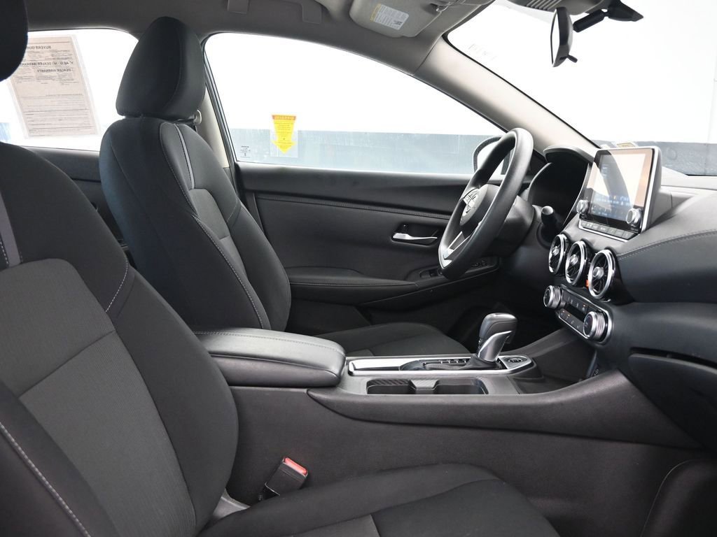 Used 2024 Nissan Sentra SV image 10