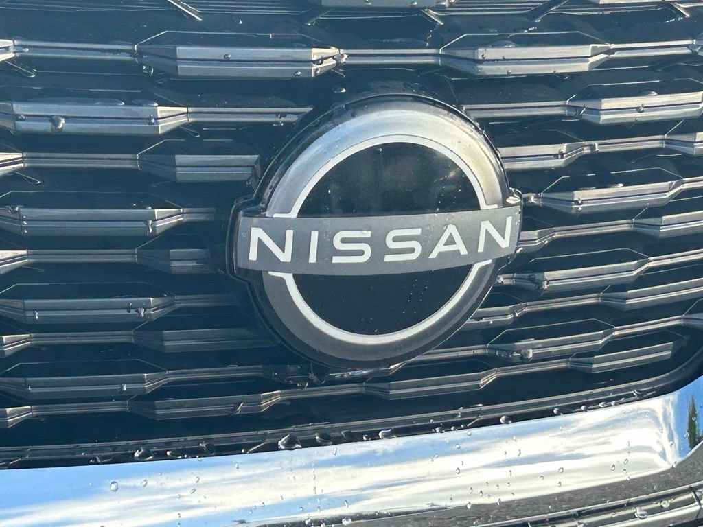 Used 2022 Nissan Rogue SV w/ SV Premium Package FWD image 19
