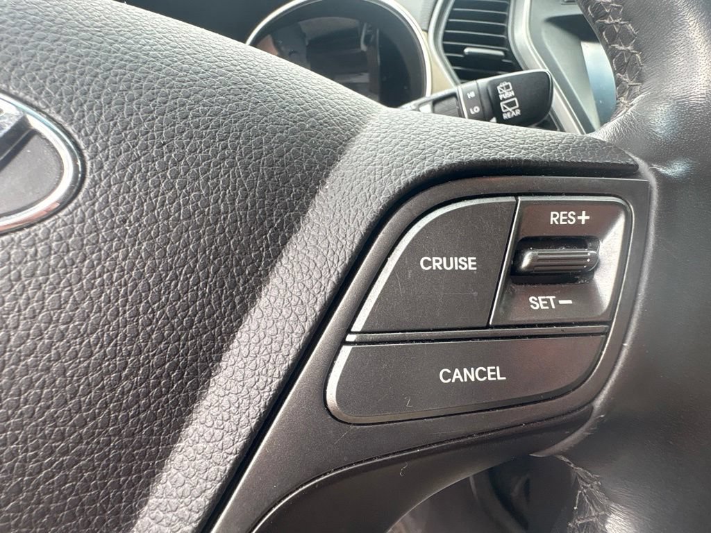 Used 2017 Hyundai Santa Fe Sport FWD image 21