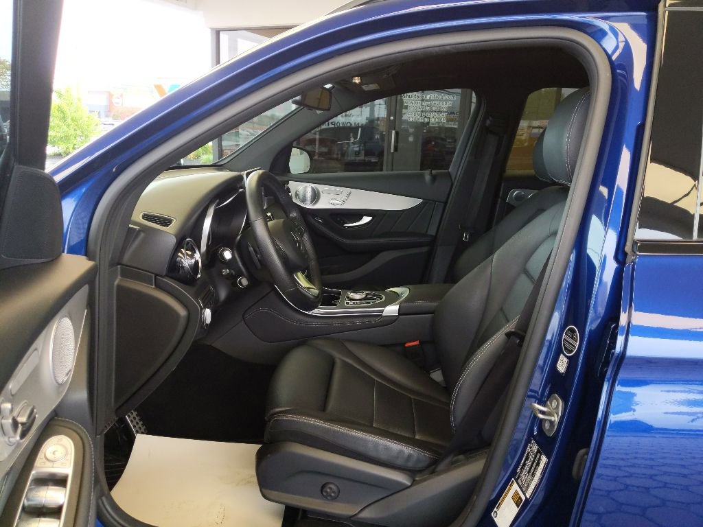 Used 2019 Mercedes-Benz GLC 300 4MATIC image 14