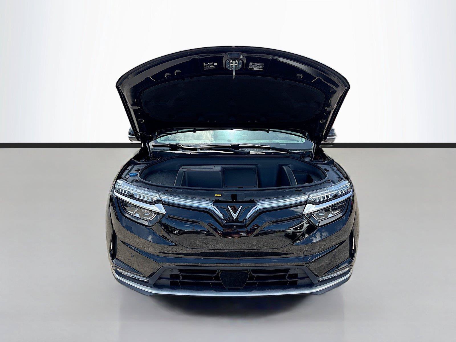 New 2025 VinFast VF 8 Eco AWD/4WD image 32