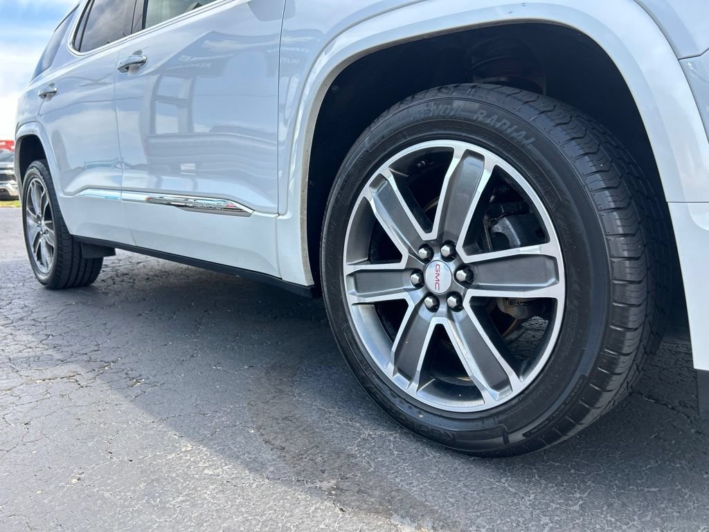 Used 2018 GMC Acadia Denali AWD/4WD image 11