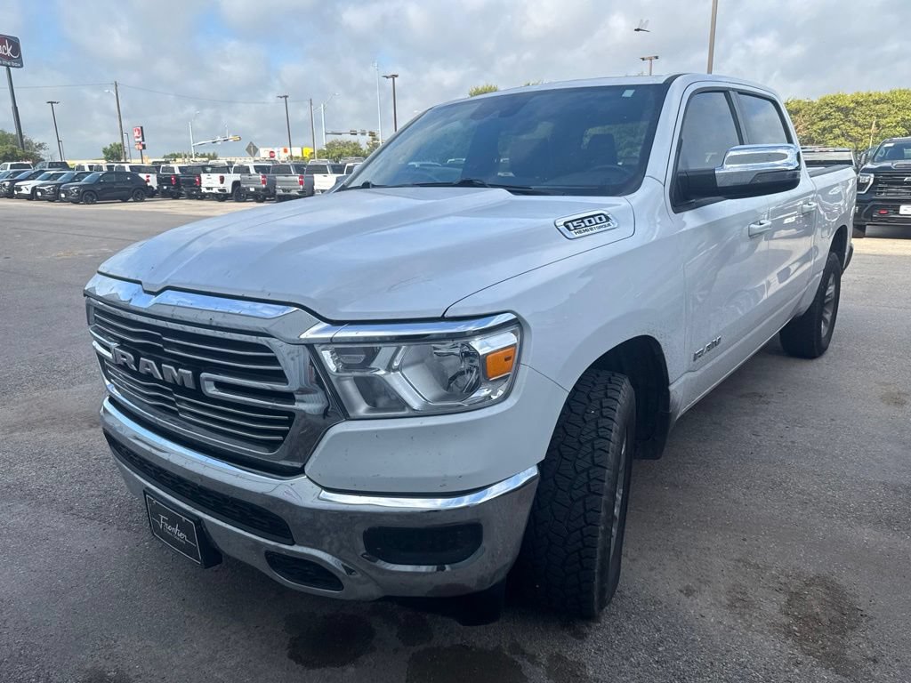 Used 2024 RAM 1500 Laramie AWD/4WD image 3