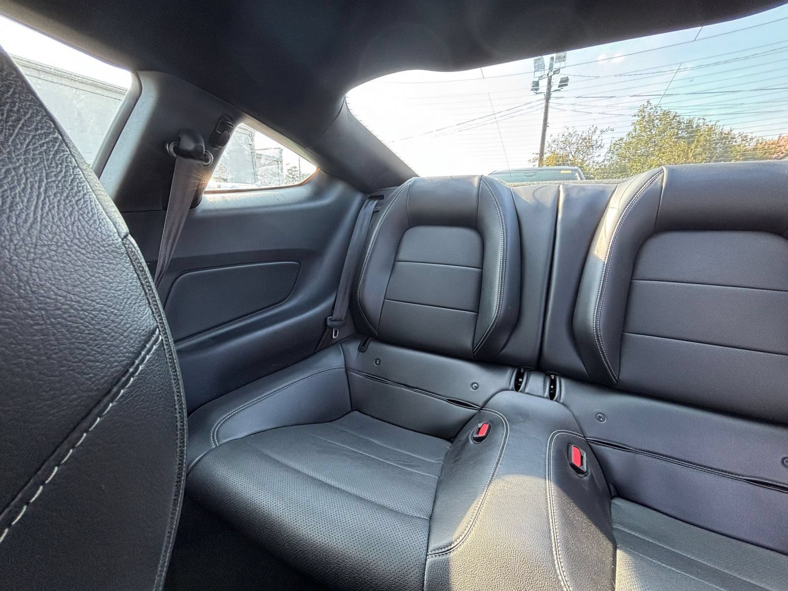 Used 2022 Ford Mustang GT Premium w/ GT Performance Package RWD image 37
