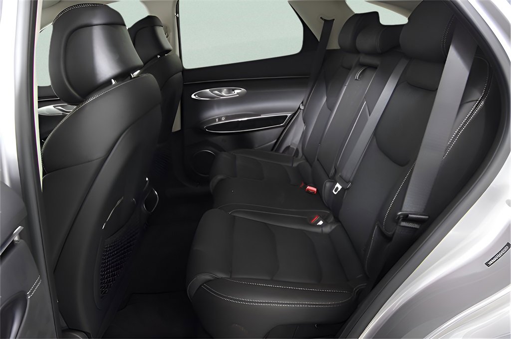 Used 2025 Genesis GV70 2.5T image 16