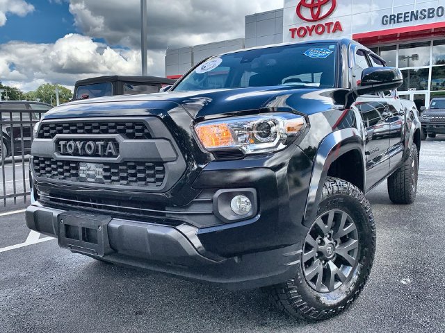Certified 2022 Toyota Tacoma SR5 AWD/4WD image 1