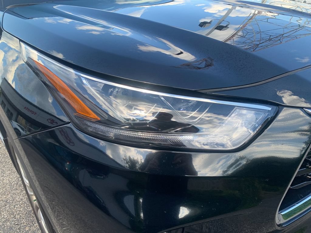 Used 2026 Toyota Highlander Platinum AWD/4WD image 36