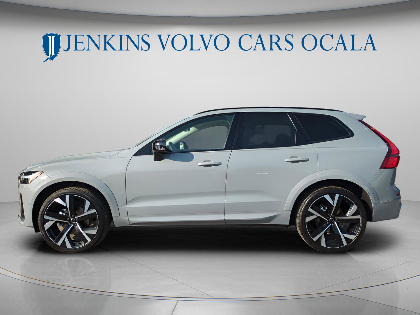 New 2026 Volvo XC60 B5 Ultra w/ Climate Package image 6