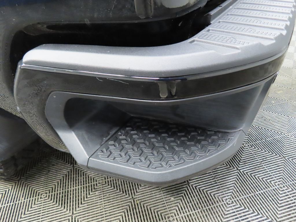 Used 2024 Chevrolet Silverado 2500 High Country w/ High Country Premium Package image 44