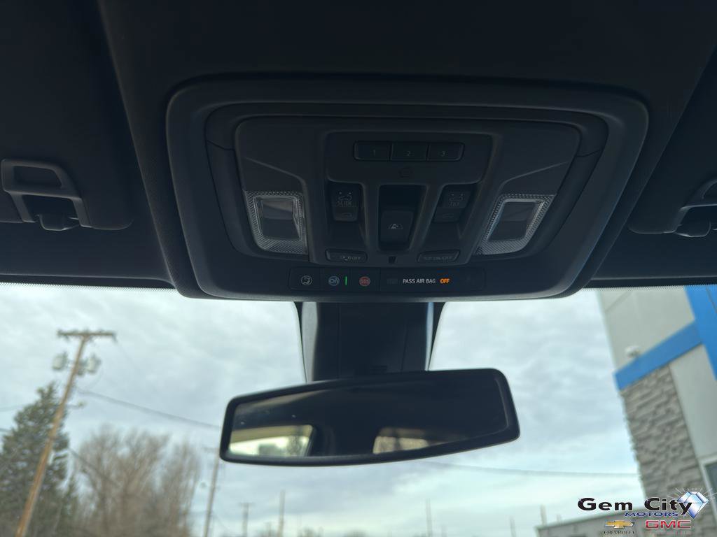 Used 2022 Chevrolet Silverado 1500 High Country w/ Safety Package II image 18