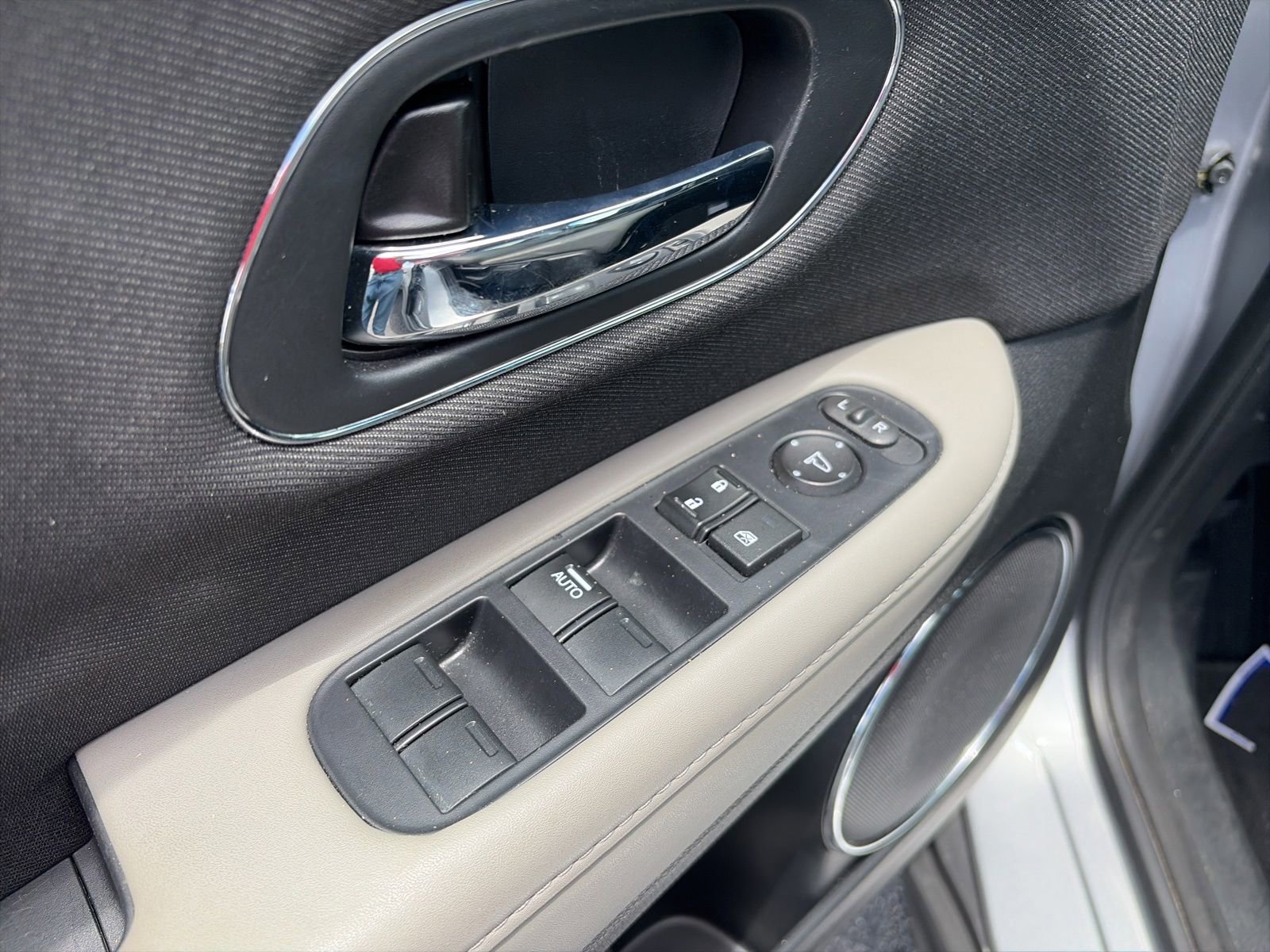 Used 2022 Honda HR-V EX image 13
