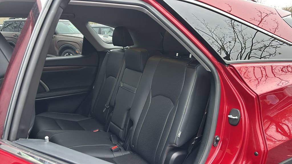 Used 2022 Lexus RX 350L Premium w/ Premium Package image 27