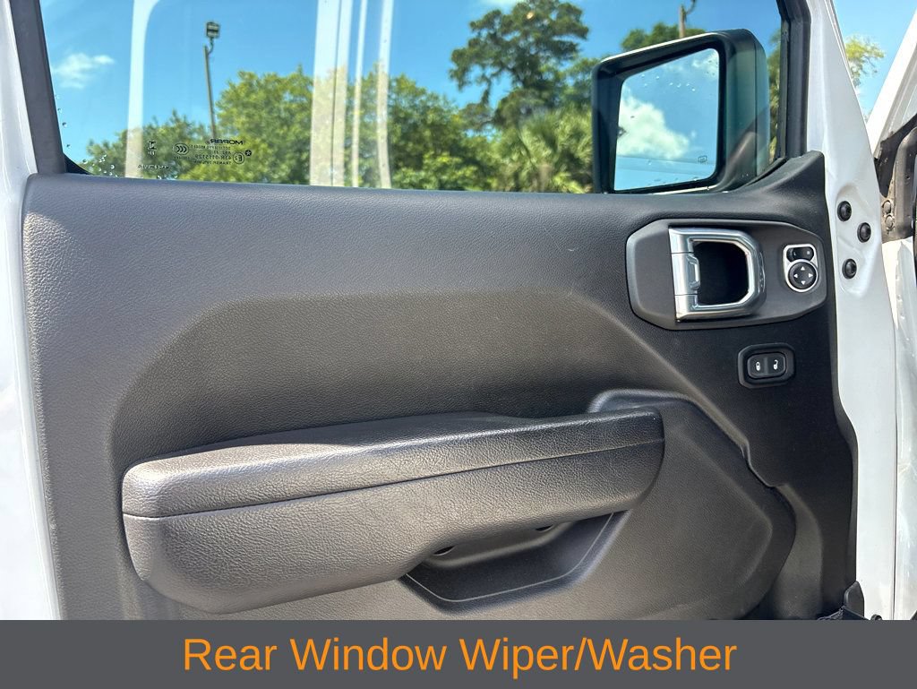 Used 2024 Jeep Wrangler Unlimited Rubicon 4xe AWD/4WD image 19