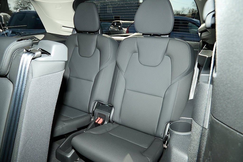 New 2026 Volvo XC90 B6 Plus w/ Protection Package Premier image 23