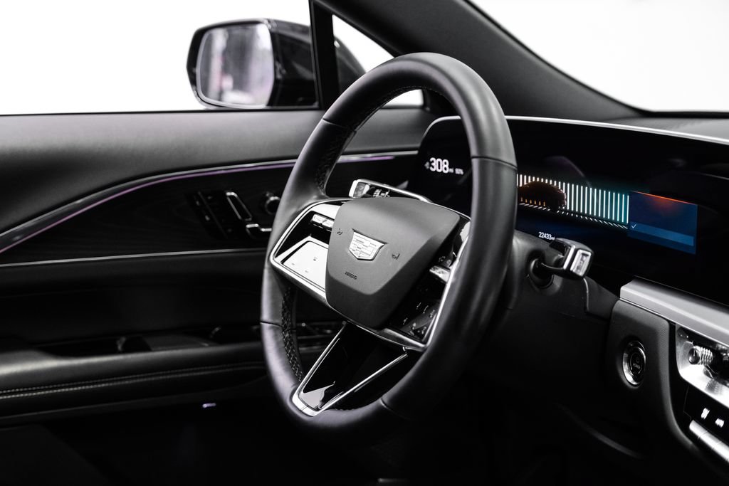 Used 2024 Cadillac Lyriq Sport AWD/4WD image 15