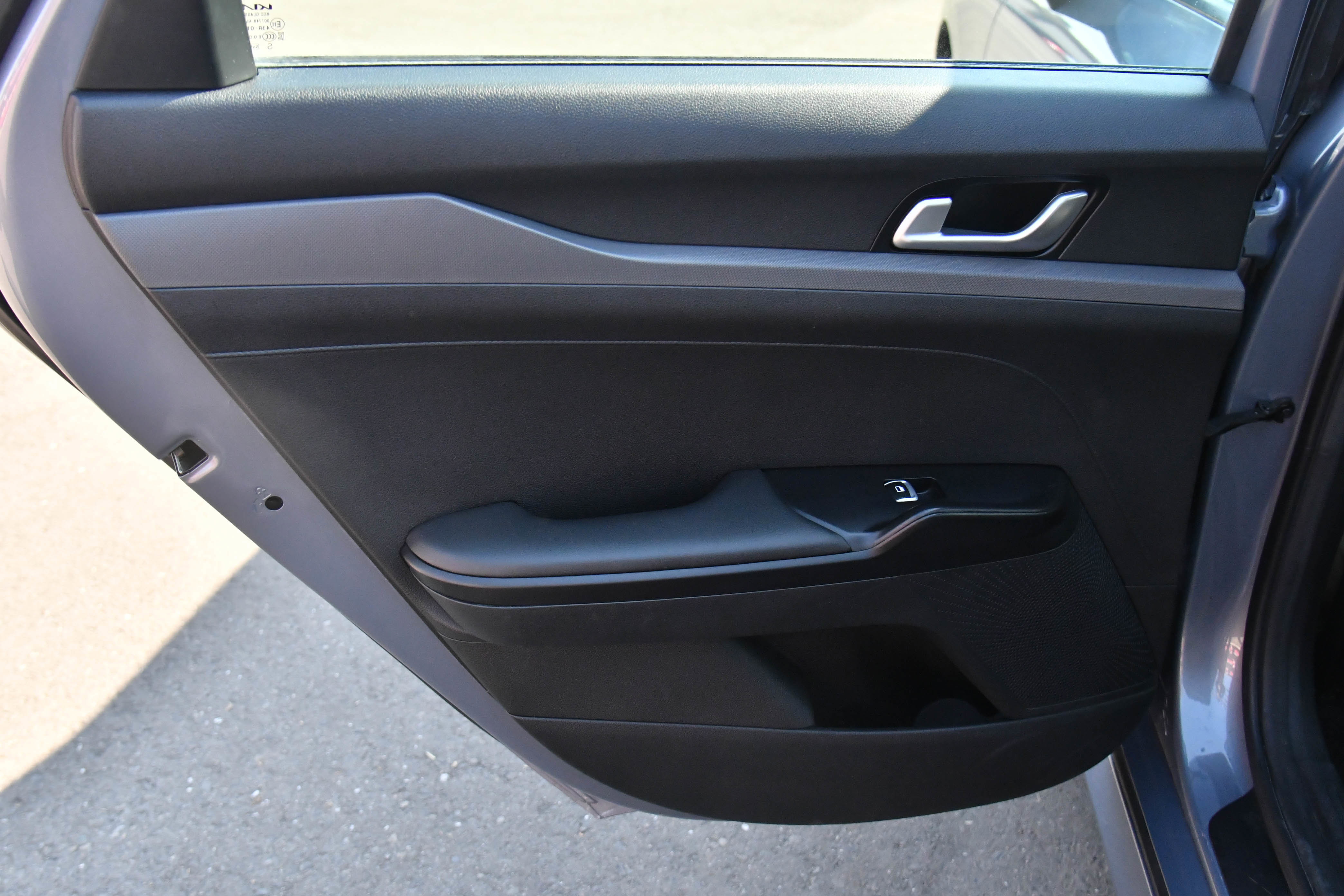 Used 2023 Kia K5 LXS image 31