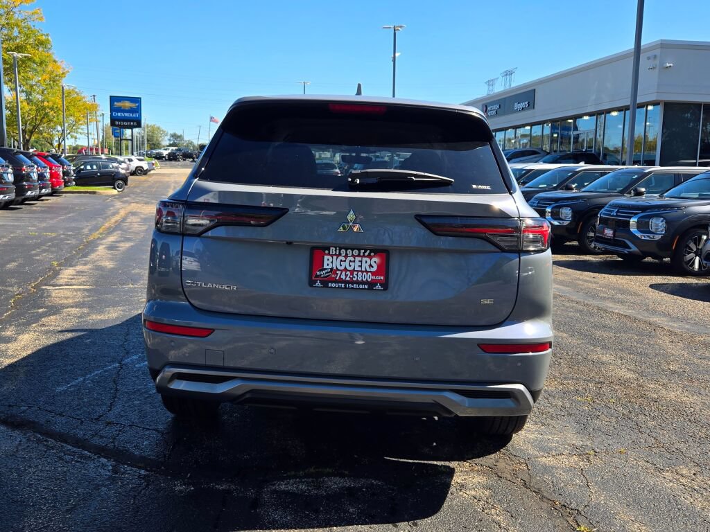 New 2026 Mitsubishi Outlander SE AWD/4WD image 11