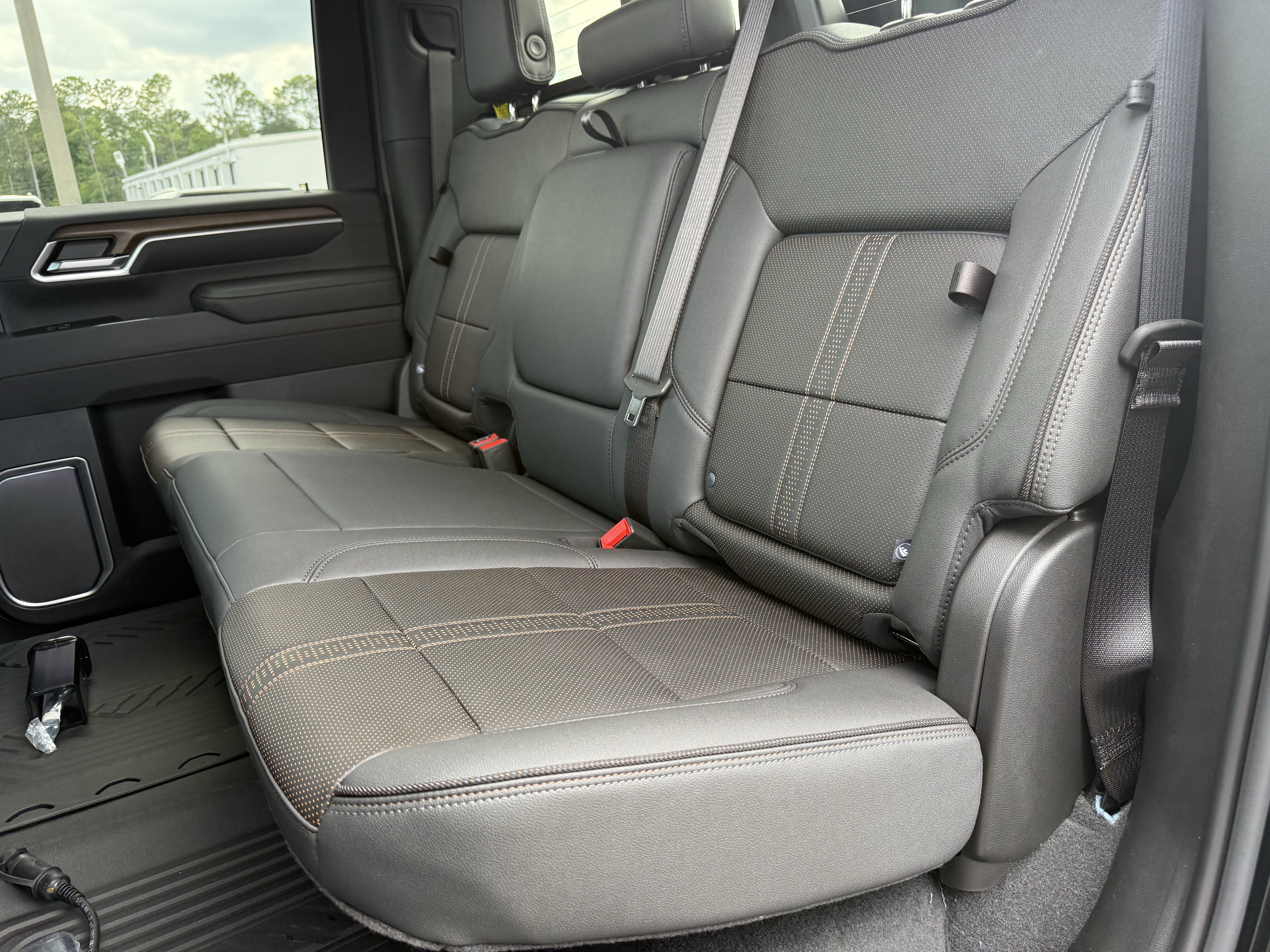 New 2026 Chevrolet Silverado 2500 High Country w/ Midnight Edition AWD/4WD image 32