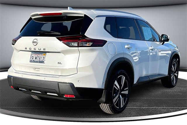 Certified 2024 Nissan Rogue SL w/ SL Premium Package image 6