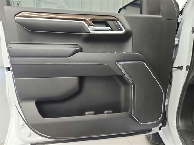 Used 2024 Chevrolet Silverado 1500 LT Trail Boss w/ Protection Package image 28