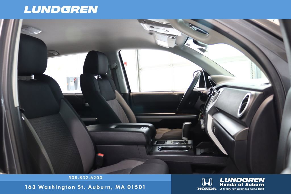Used 2017 Toyota Tundra SR5 w/ SR5 Upgrade Package AWD/4WD image 16