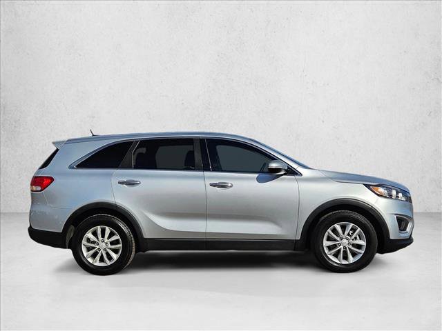 Used 2016 Kia Sorento L FWD image 4