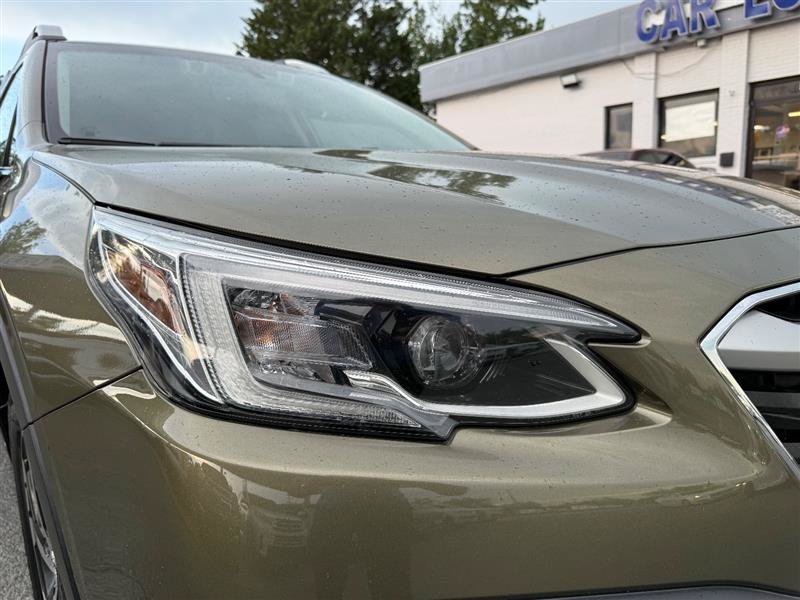 Used 2022 Subaru Outback Touring XT AWD/4WD image 14