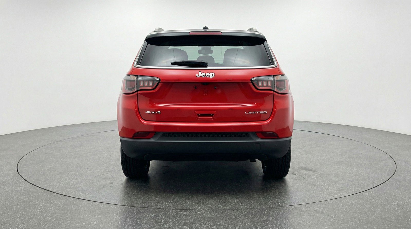 Used 2025 Jeep Compass Limited image 7