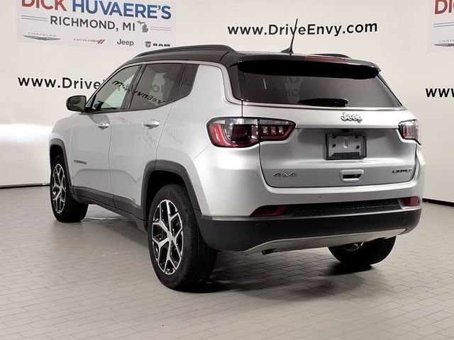 Used 2024 Jeep Compass Limited AWD/4WD image 6