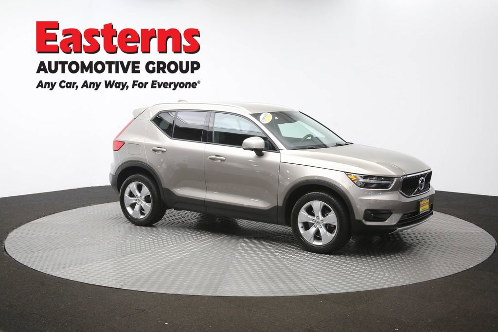 Used 2022 Volvo XC40 T4 Momentum FWD image 49