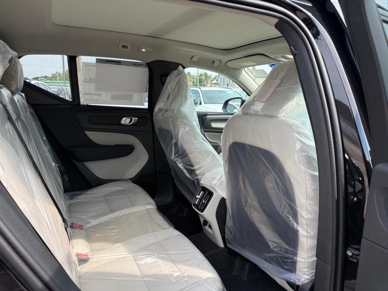 New 2026 Volvo XC40 B5 Ultra w/ Protection Package Premier AWD/4WD image 5