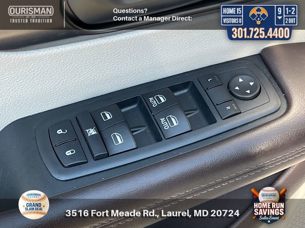 Used 2017 Chrysler Pacifica Touring-L w/ Tire & Wheel Group image 8