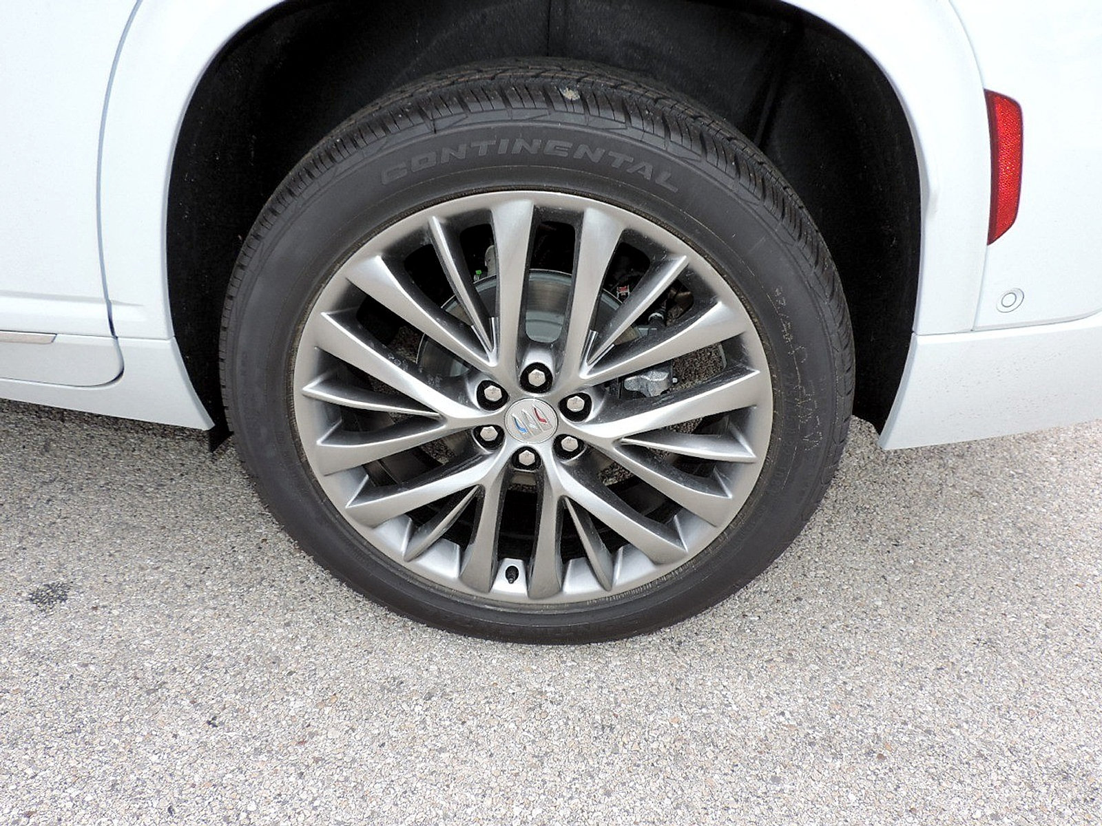 New 2026 Buick Enclave Avenir w/ Super Cruise Package FWD image 9