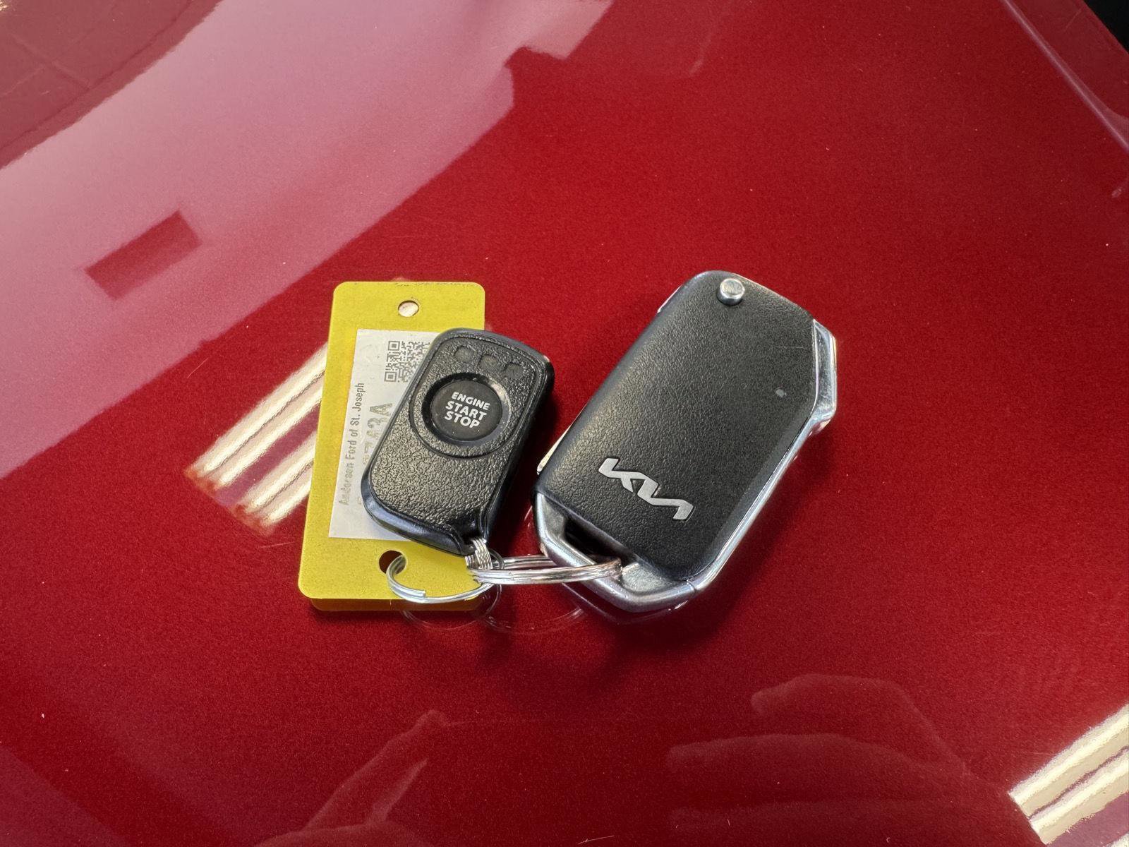 Used 2022 Kia Sorento LX image 42