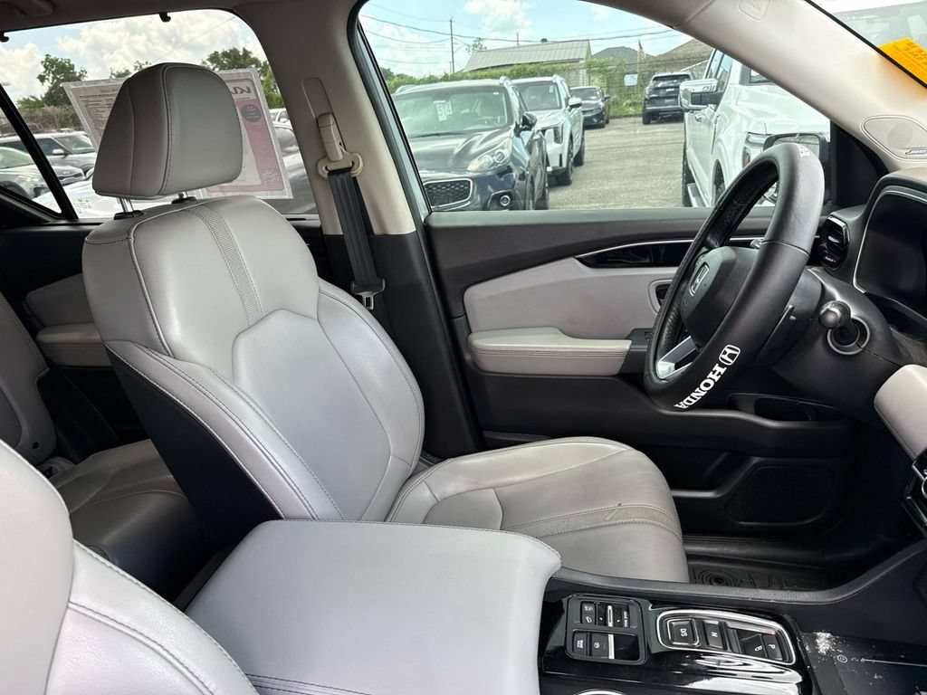 Used 2024 Honda Pilot Touring image 12