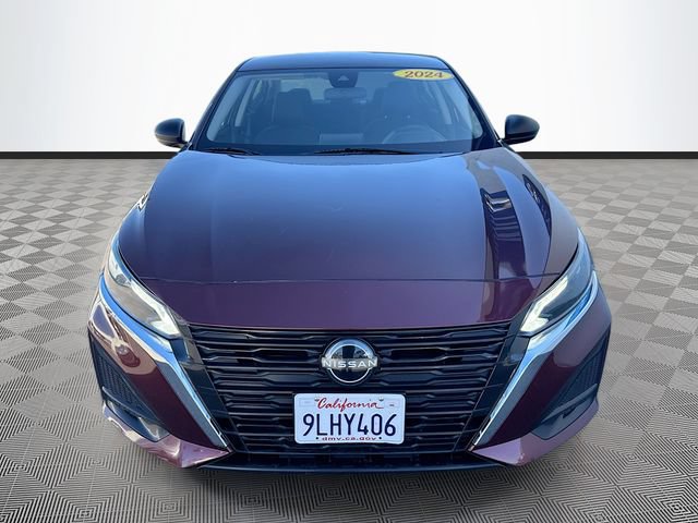 Used 2024 Nissan Altima 2.5 SV FWD image 2