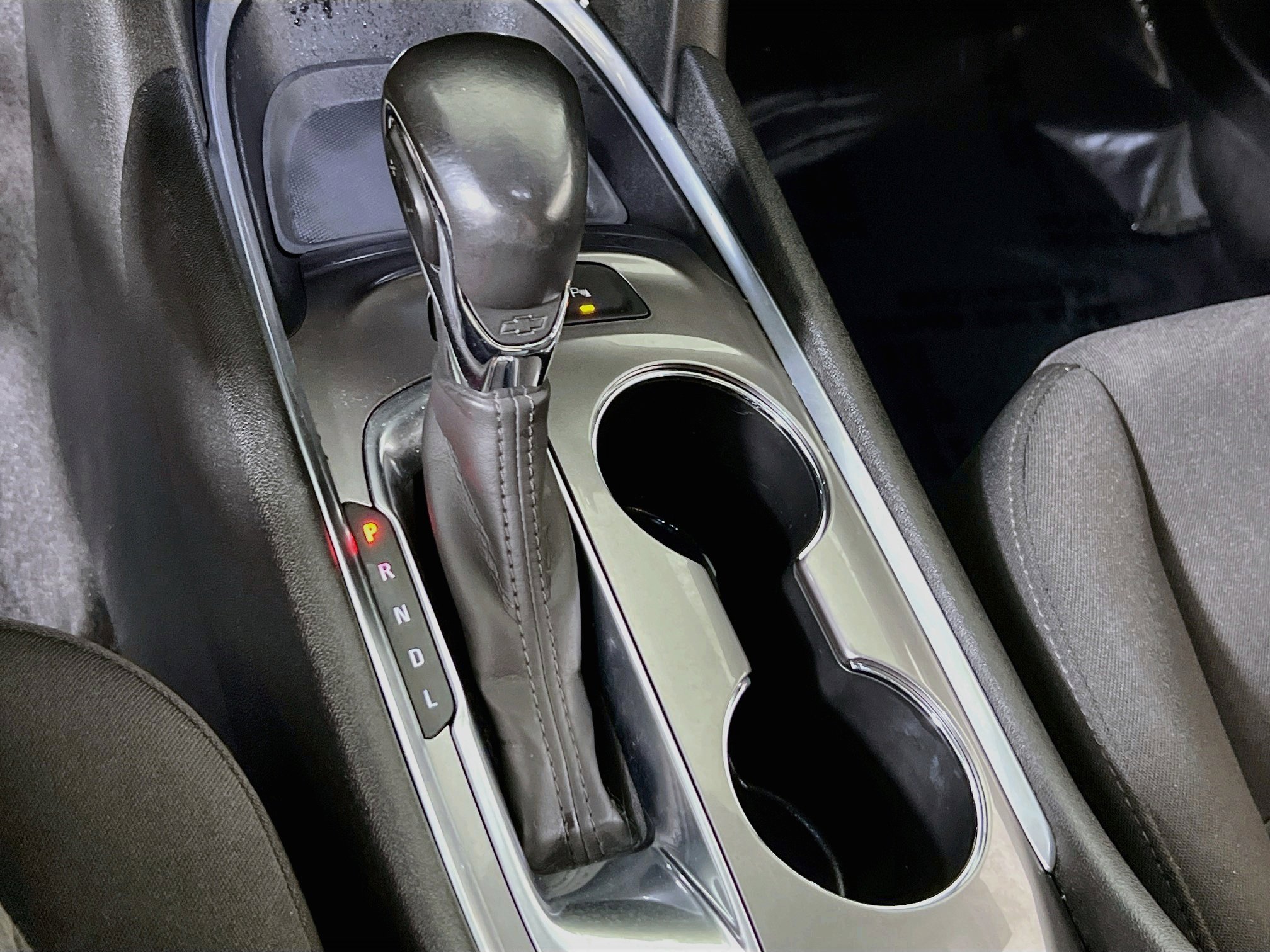 Used 2021 Chevrolet Malibu LT FWD image 16