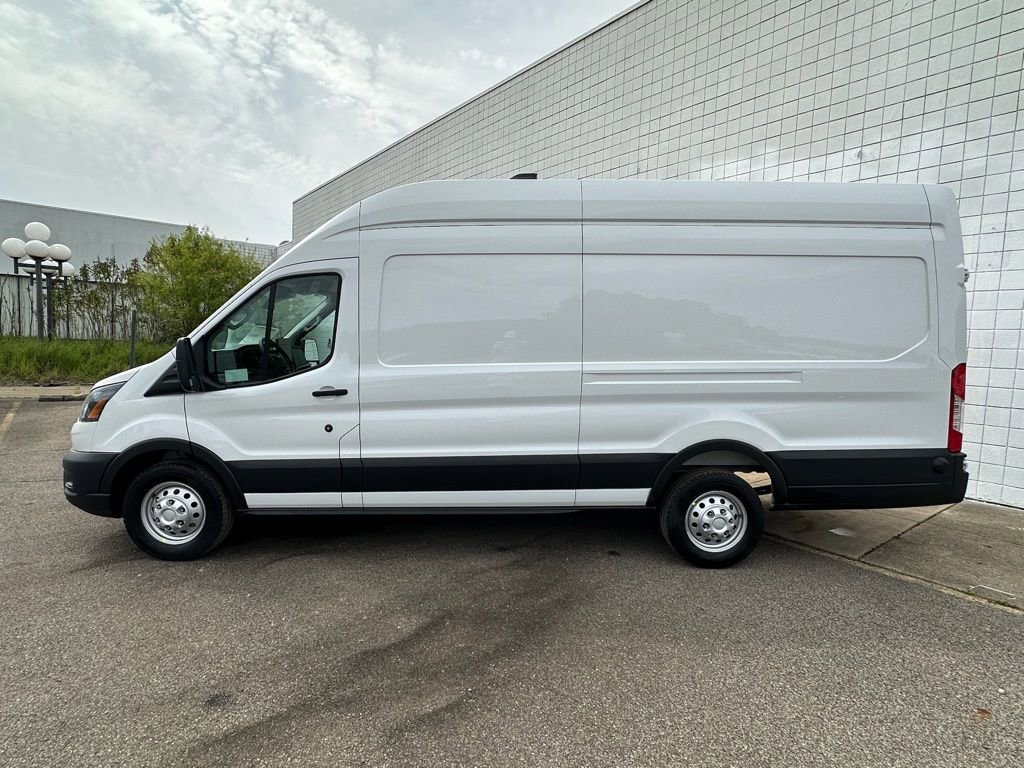 New 2026 Ford Transit 250 148 High Roof Extended AWD image 2
