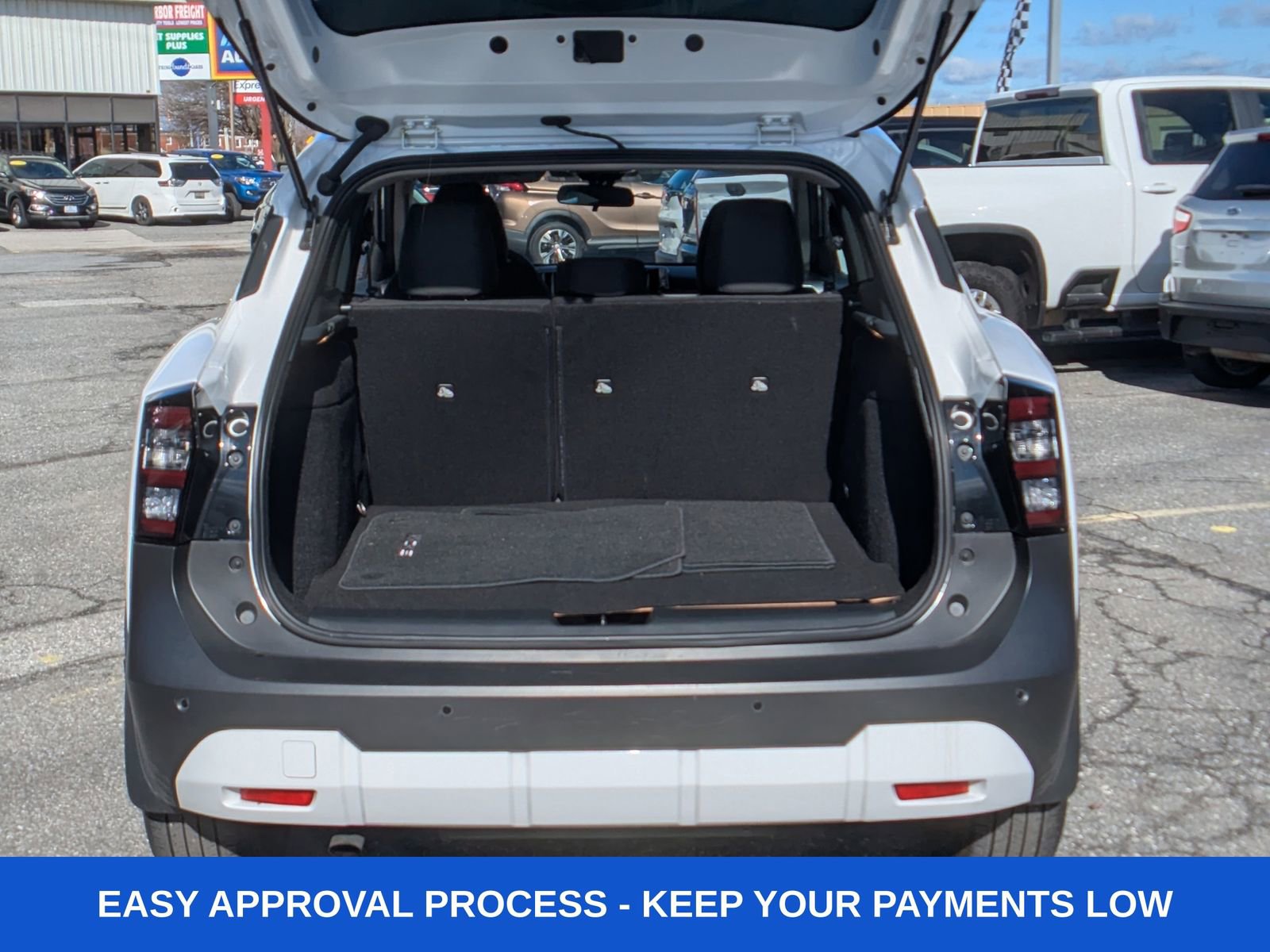Used 2025 Nissan Kicks S AWD/4WD image 7