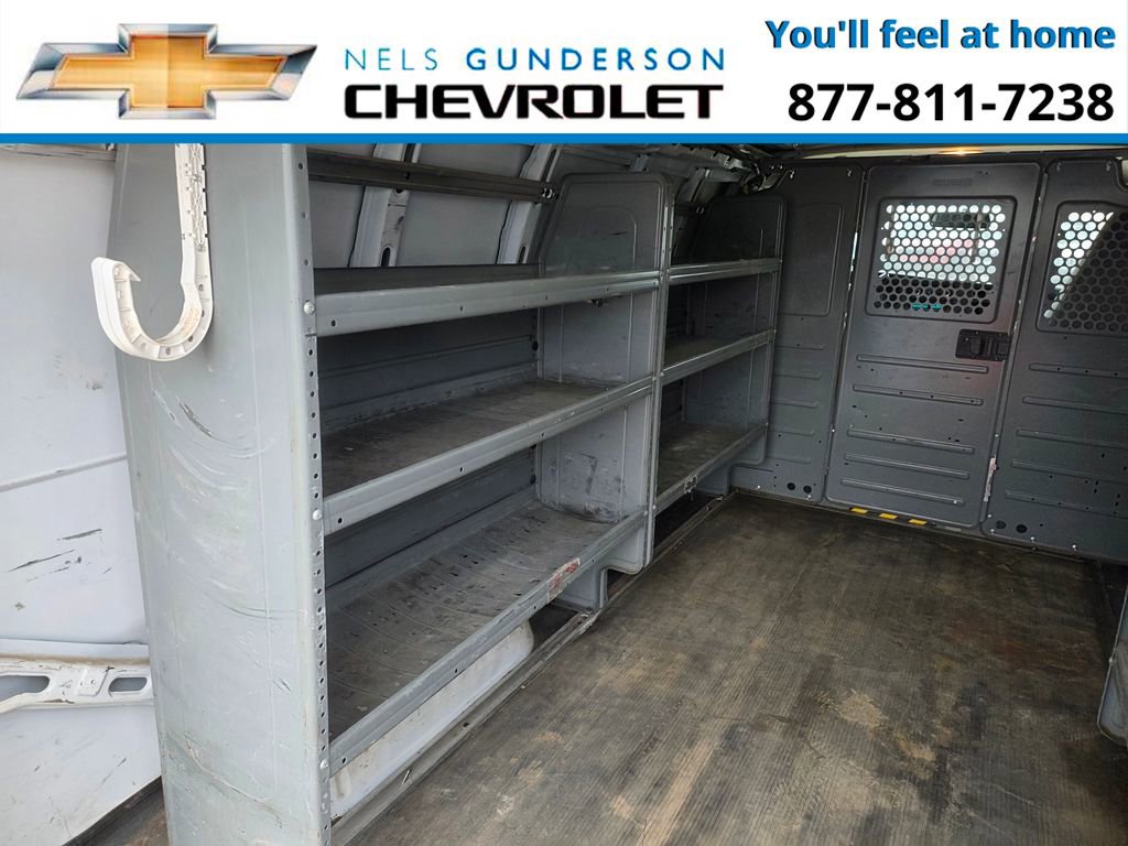 Used 2017 Chevrolet Express 3500 RWD image 13