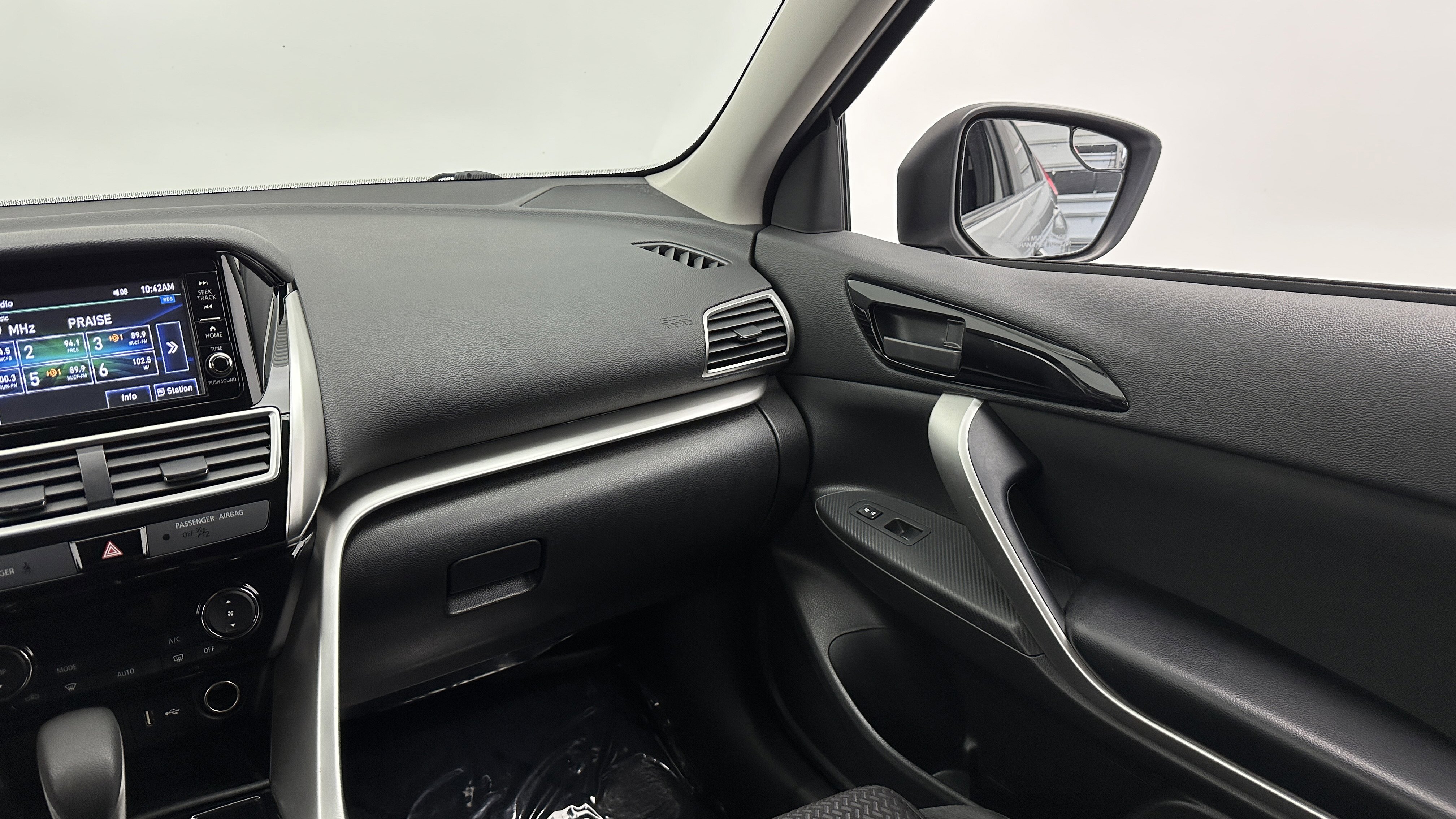 Used 2019 Mitsubishi Eclipse Cross ES AWD/4WD image 19