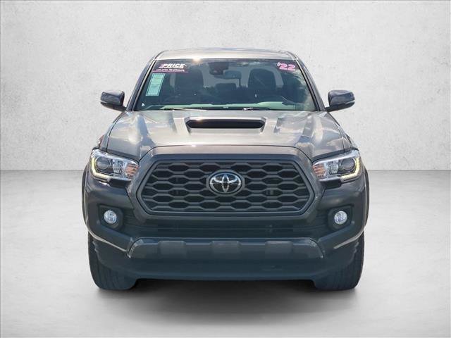 Used 2022 Toyota Tacoma TRD Sport w/ Technology Package RWD image 2