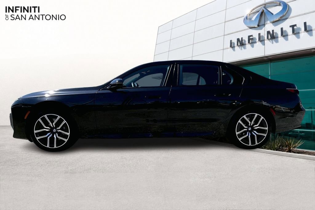 Used 2024 BMW 740i RWD image 44
