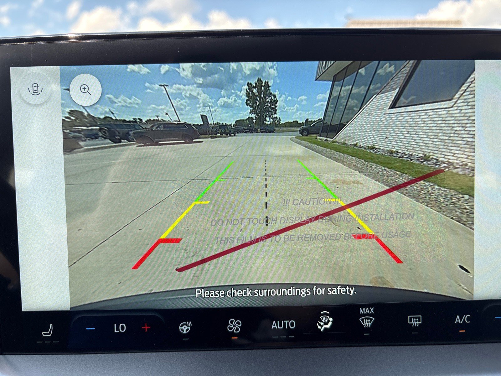 New 2025 Ford Escape SE image 17