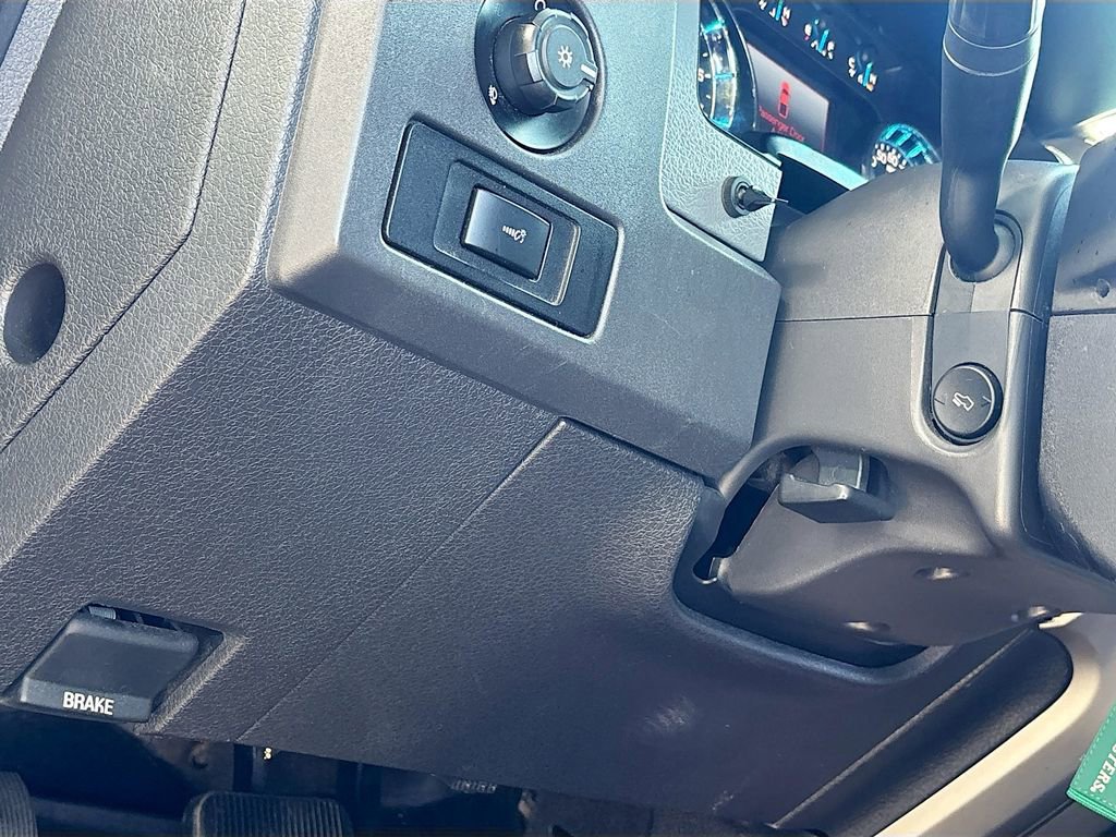 Used 2013 Ford F150 XLT w/ Mid Equipment Group image 10